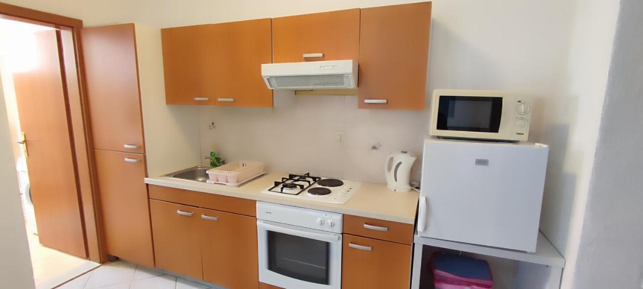 Apartments Burazer シベニク エクステリア 写真