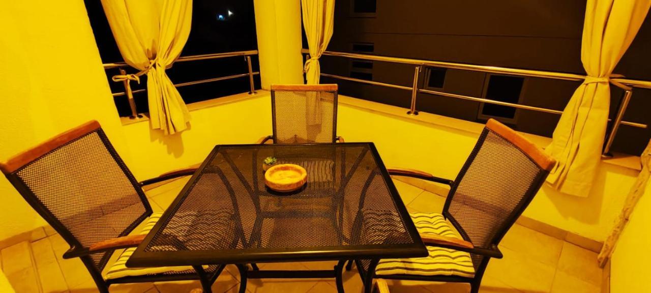 Apartments Burazer シベニク エクステリア 写真